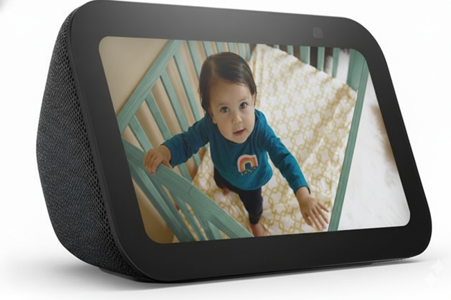 Babá eletrônica dedicada vs Echo Show + câmera: qual é melhor para monitorar bebês?
